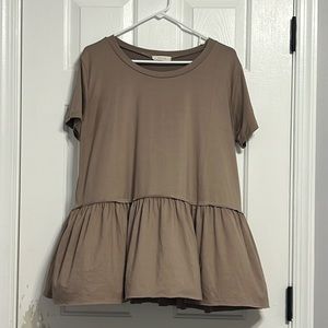 Boutique | Kahki entro Peplum Top